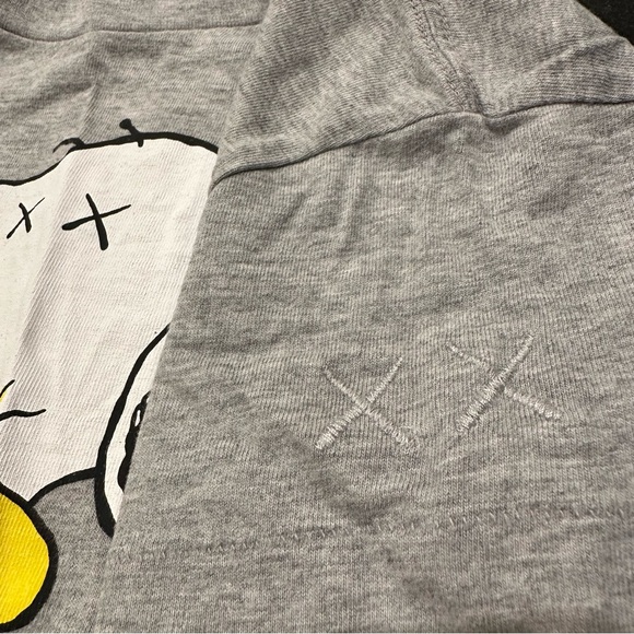 Kids UNIQLO x KAWS x Sesame Street/Peanuts (Snoopy) Lot Sz 5-6 PreOwned - Picture 11 of 11